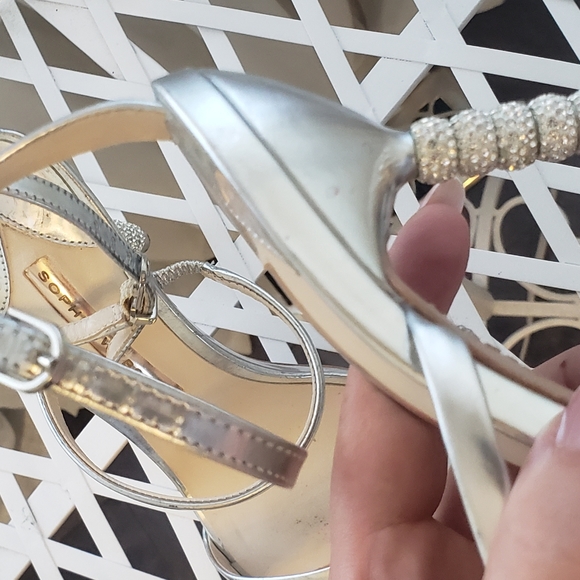 ❤️❤️ SOLD ❤️❤ New Sophia Webster silver sandals - Picture 7 of 8